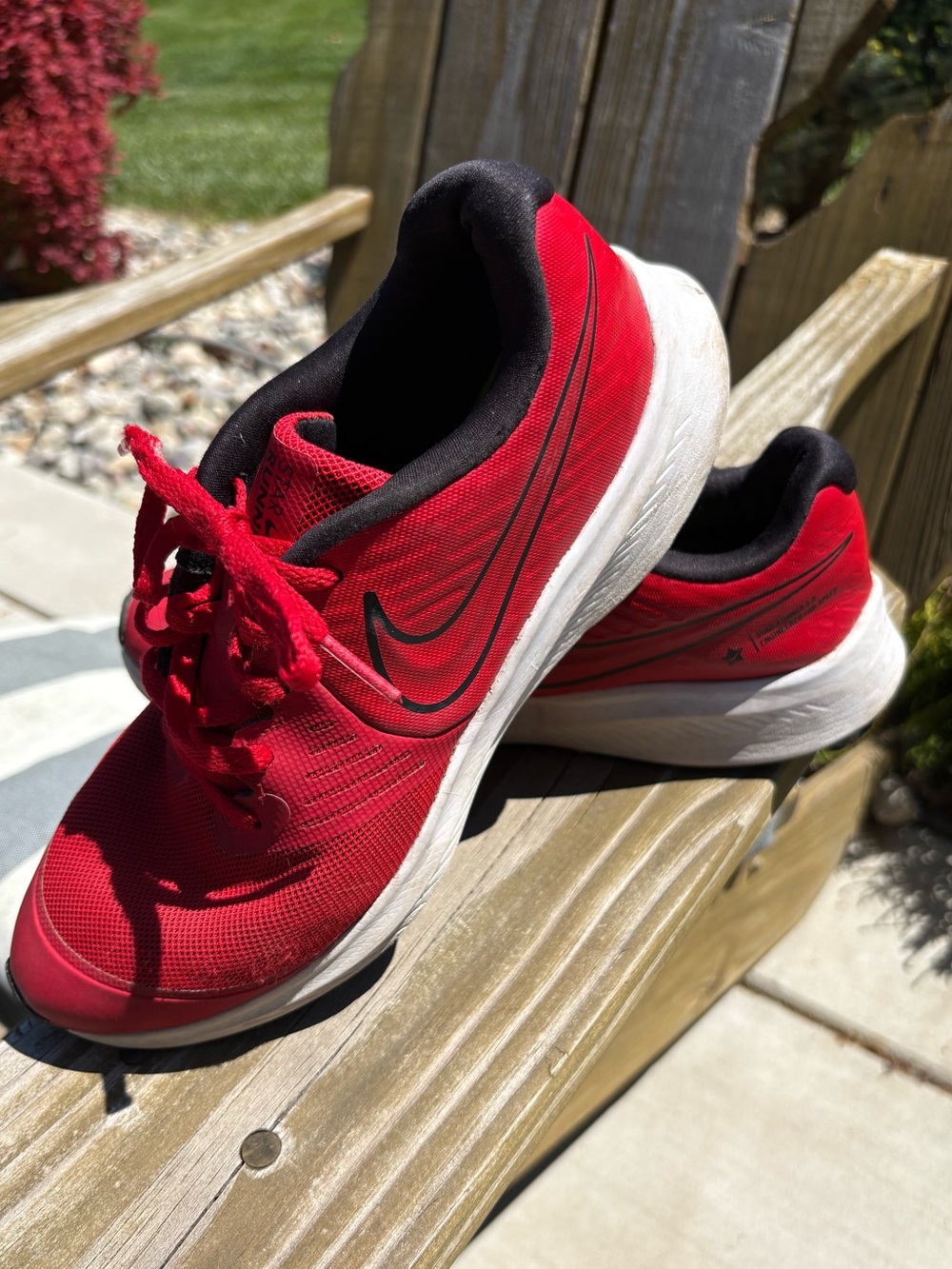 Nike Red and Black Low-Top Running Shoes